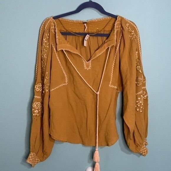 Free People Notting Hill Embroidered Peasant Top NWT - Picture 3 of 9